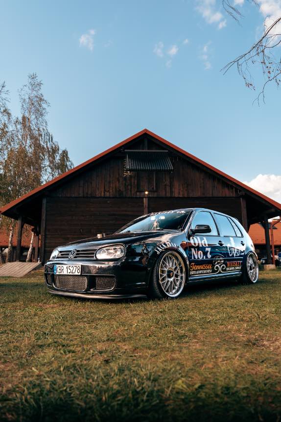 Volkswagen Golf 4 · Static